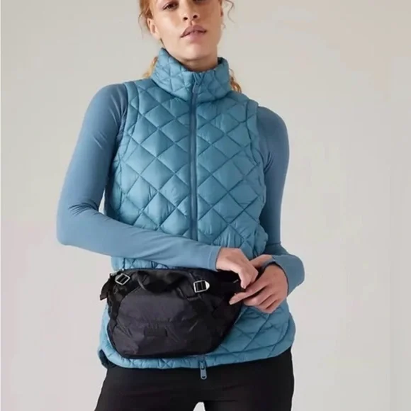 Athleta NWT Excursion Waistbag Everywhere Stowaway Fanny Pack Bag Black - Picture 4 of 13